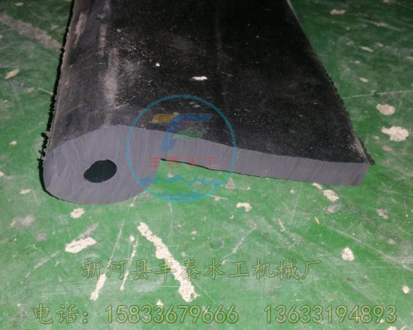 鋼閘門橡膠止水